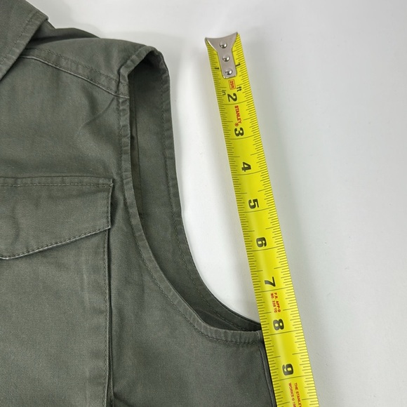 A New Day Green Tactical Utility Vest - Picture 7 of 10